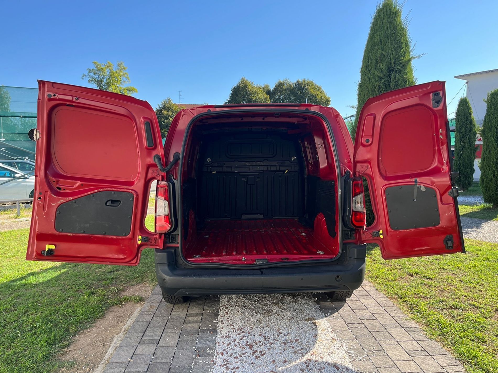1.6d 100cv XL Edition S&S L2H1 mt5 +IVA- RISERVATA A COMMERCIANTI D’AUTO - Gallotti Auto