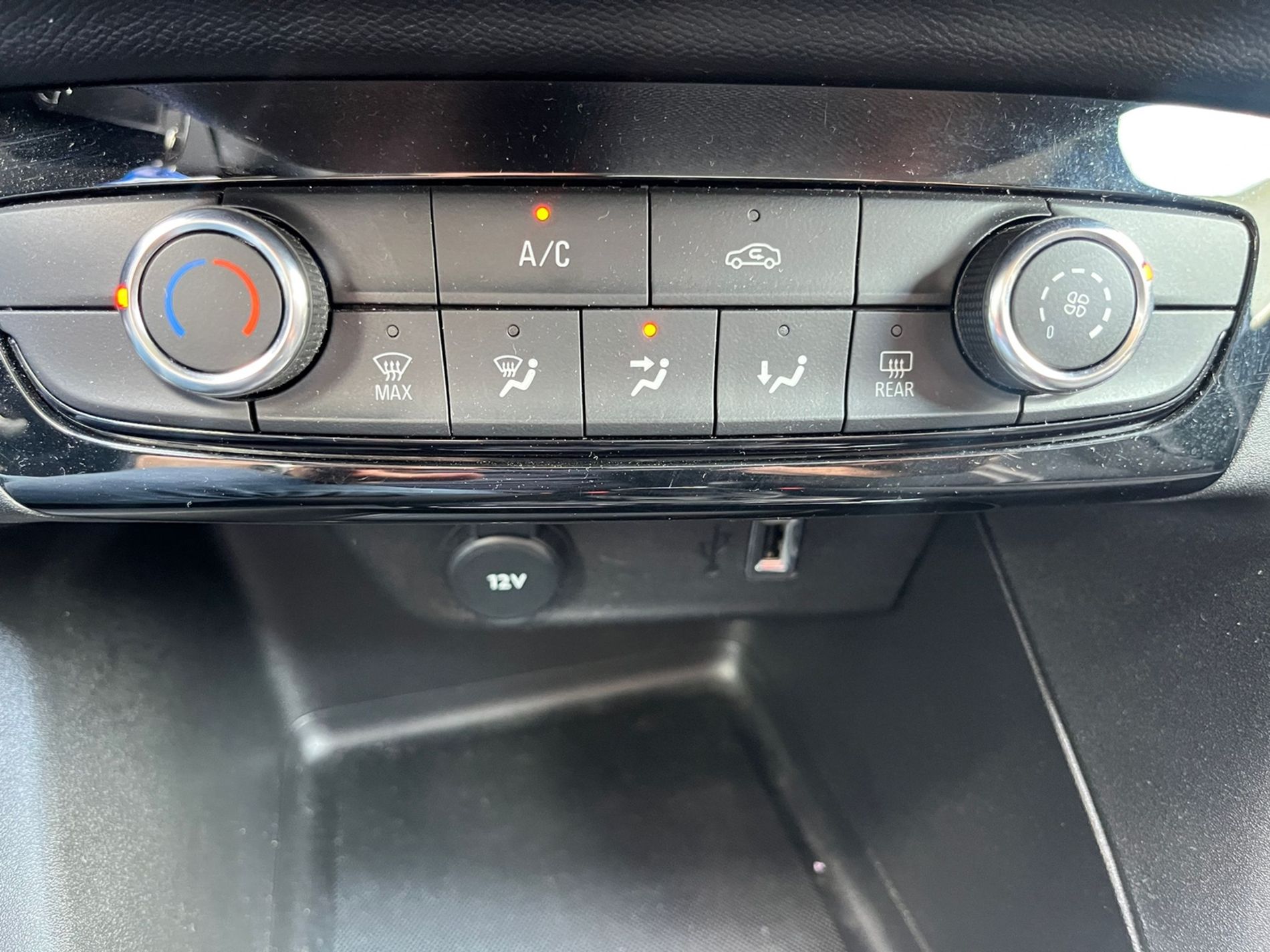 1.2 Design & Tech s&s 75cv mt5 - SENZA VINCOLI DI FINANZIAMENTO  - Gallotti Auto