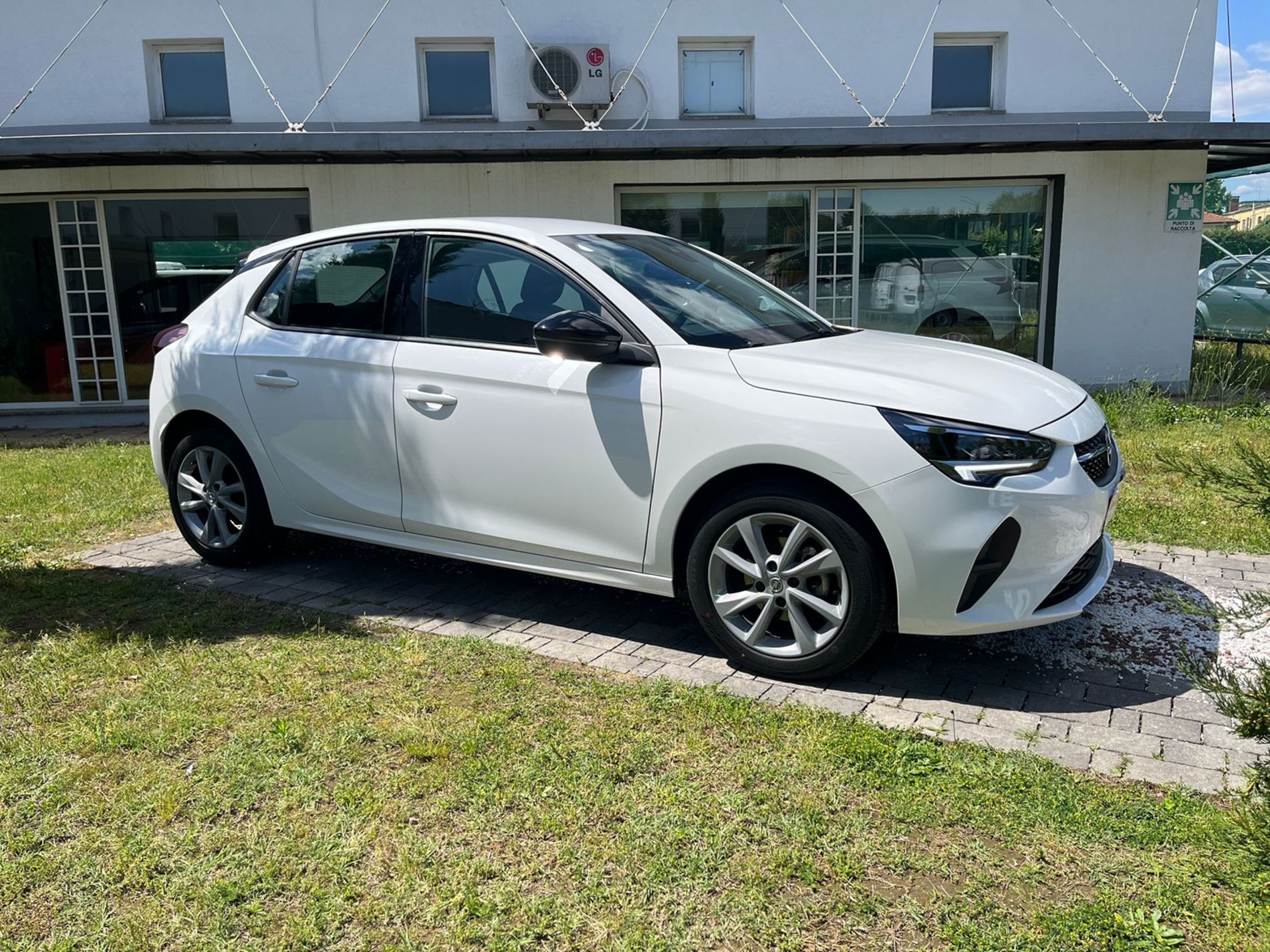 Opel Corsa 1.2 Elegance s&s 75cv mt5 - Gallotti Auto