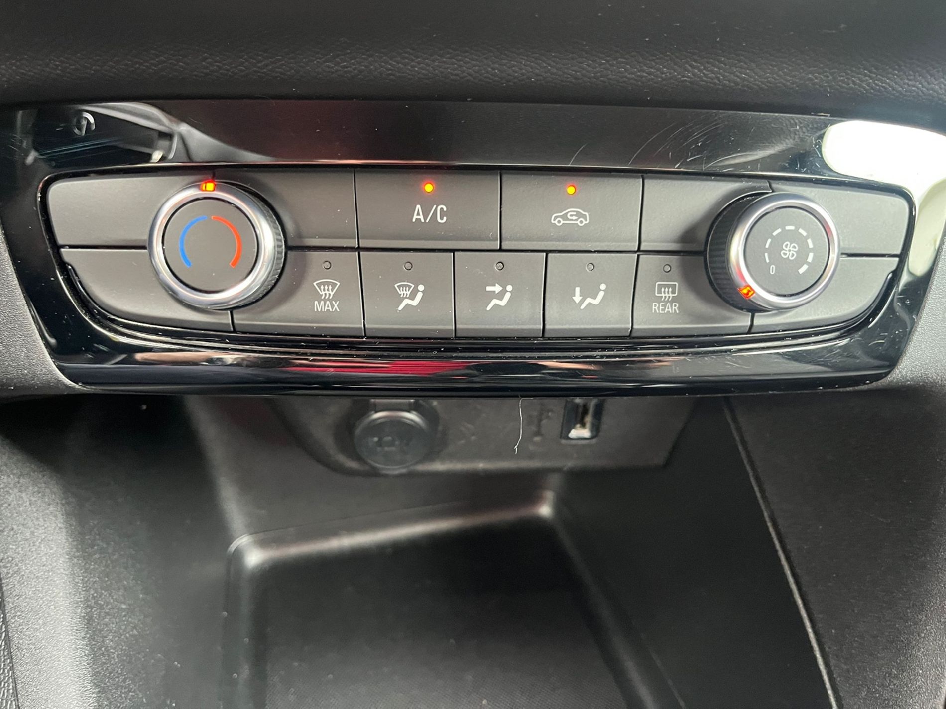  1.2 Elegance s&s 75cv mt5 - SENZA VINCOLI DI FINANZIAMENTO - Gallotti Auto