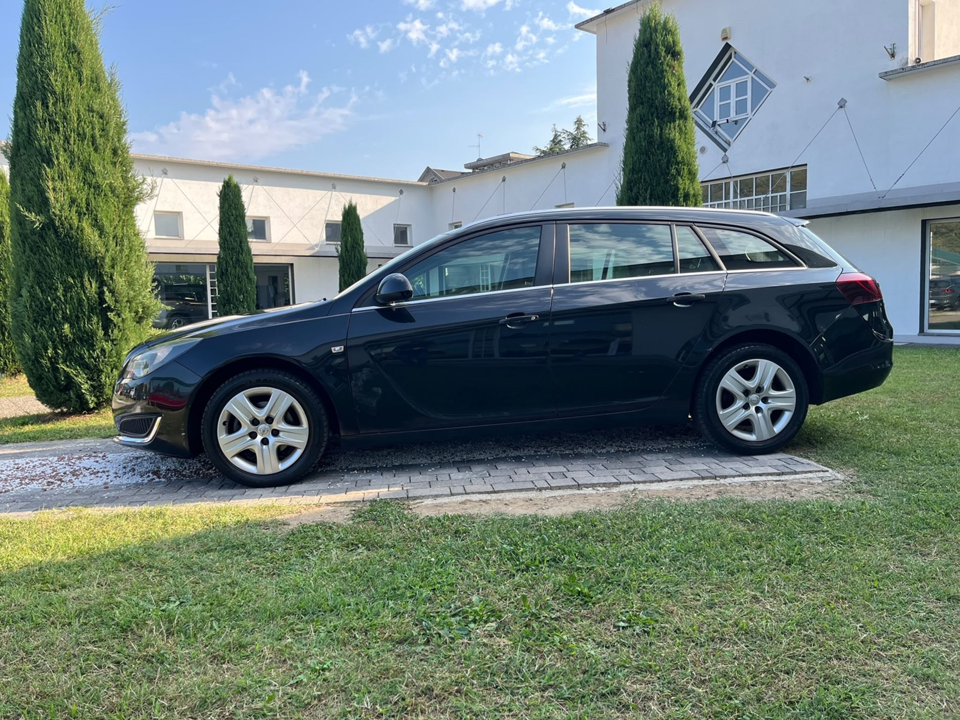 Sports Tourer sw 1.6 cdti Advance 136cv - RISERVATA A COMMERCIANTI D’AUTO - Gallotti Auto