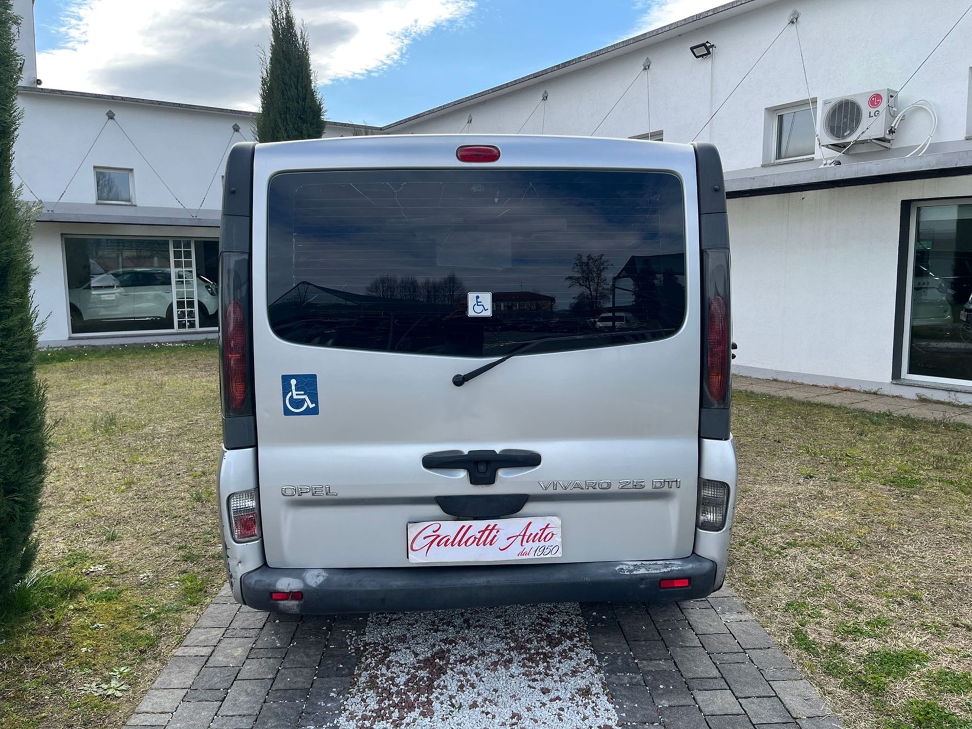 2.5 tdi 135cv - con PEDANA per DISABILI - Gallotti Auto