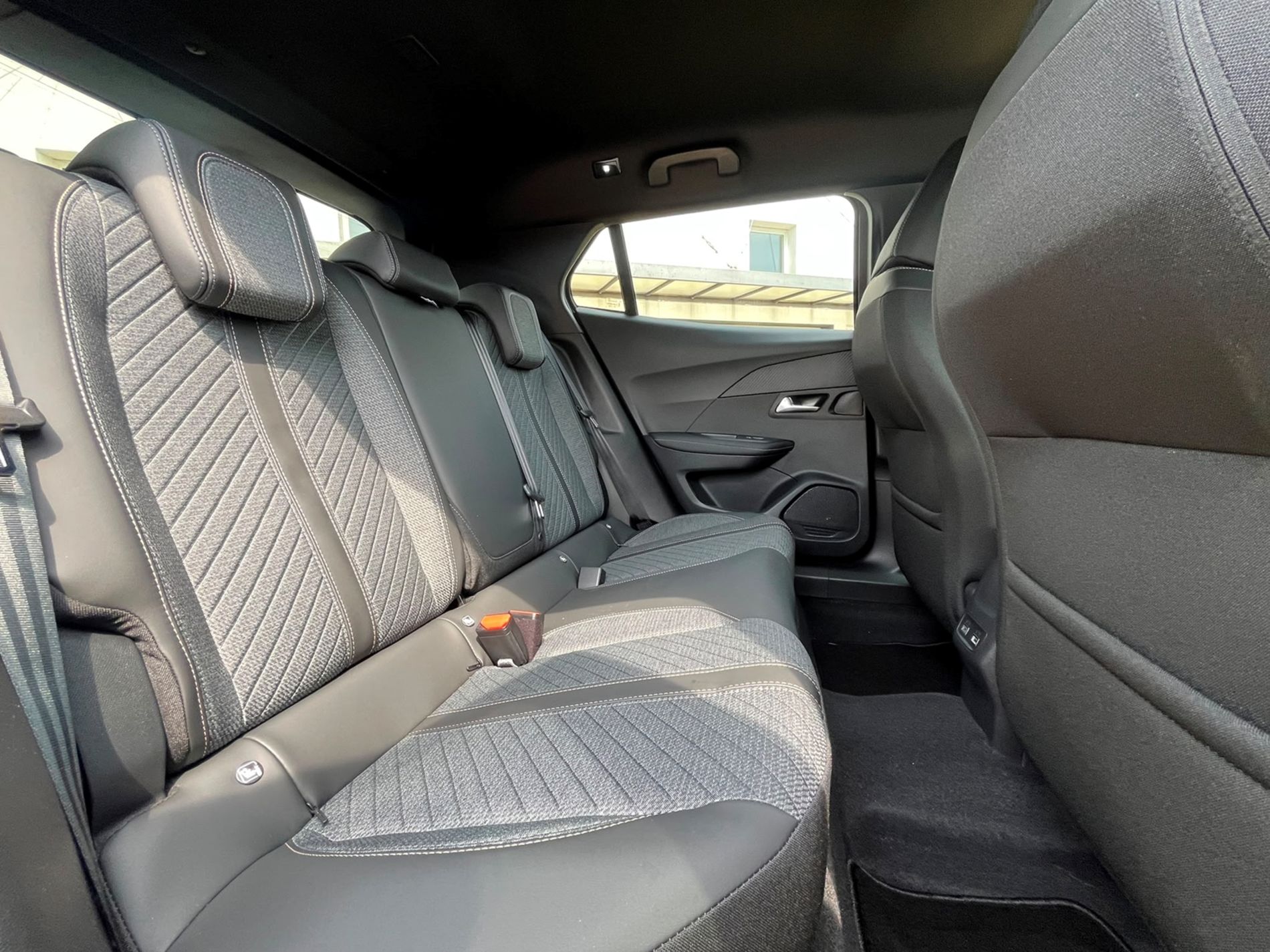 1.2 puretech Allure s&s 100cv - SENZA VINCOLI DI FINANZIAMENTO - Gallotti Auto