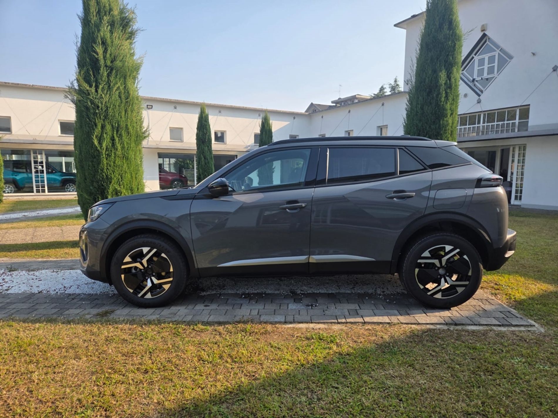 ALLURE PURE TECH 1.2 BENZINA 100CV S&S - NEOPATENTATI - Gallotti Auto