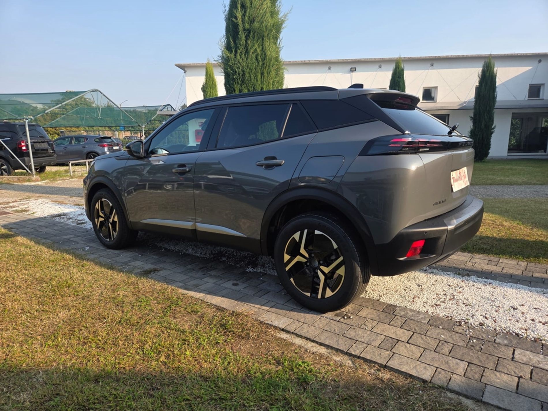 ALLURE PURE TECH 1.2 BENZINA 100CV S&S - NEOPATENTATI - Gallotti Auto