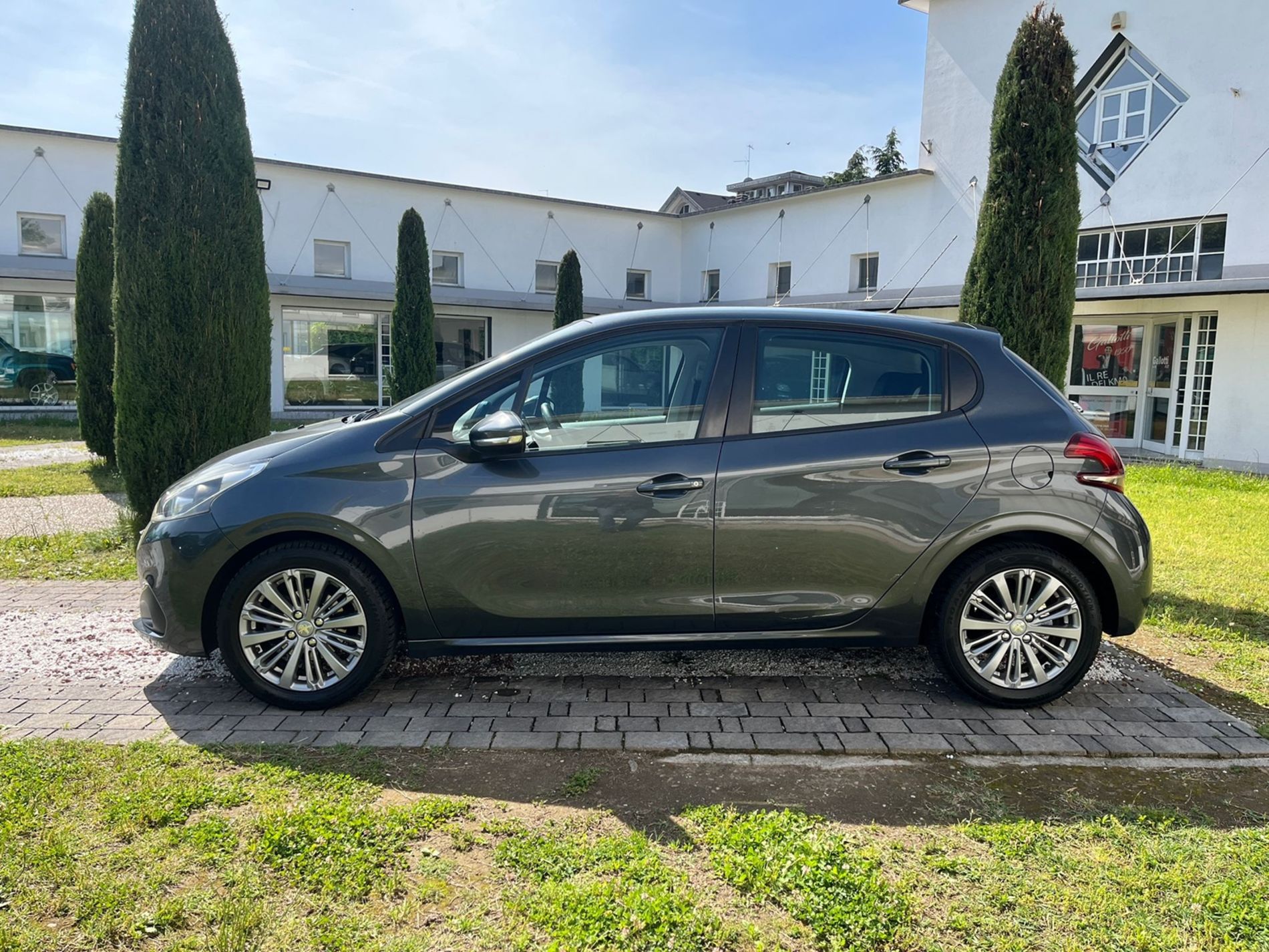 1.2 puretech 82cv 5p - RISERVATA A COMMERCIANTI D’AUTO - Gallotti Auto