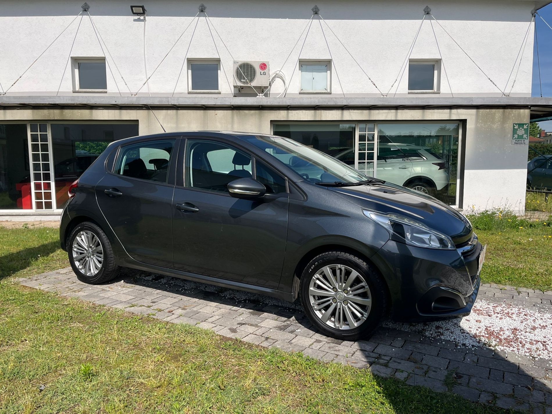 1.2 puretech 82cv 5p - RISERVATA A COMMERCIANTI D’AUTO - Gallotti Auto