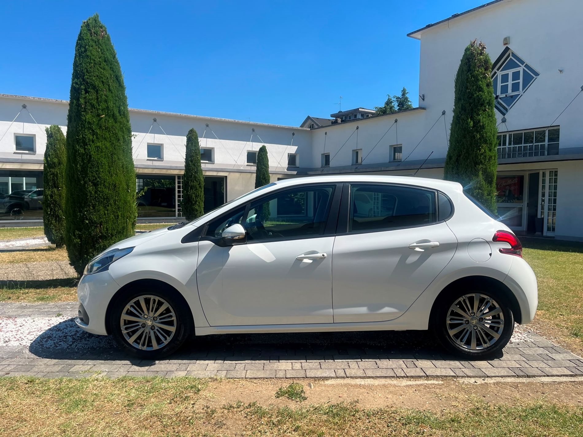 1.2 puretech Active 83cv 5p - SENZA VINCOLI DI FINANZIAMENTO - Gallotti Auto