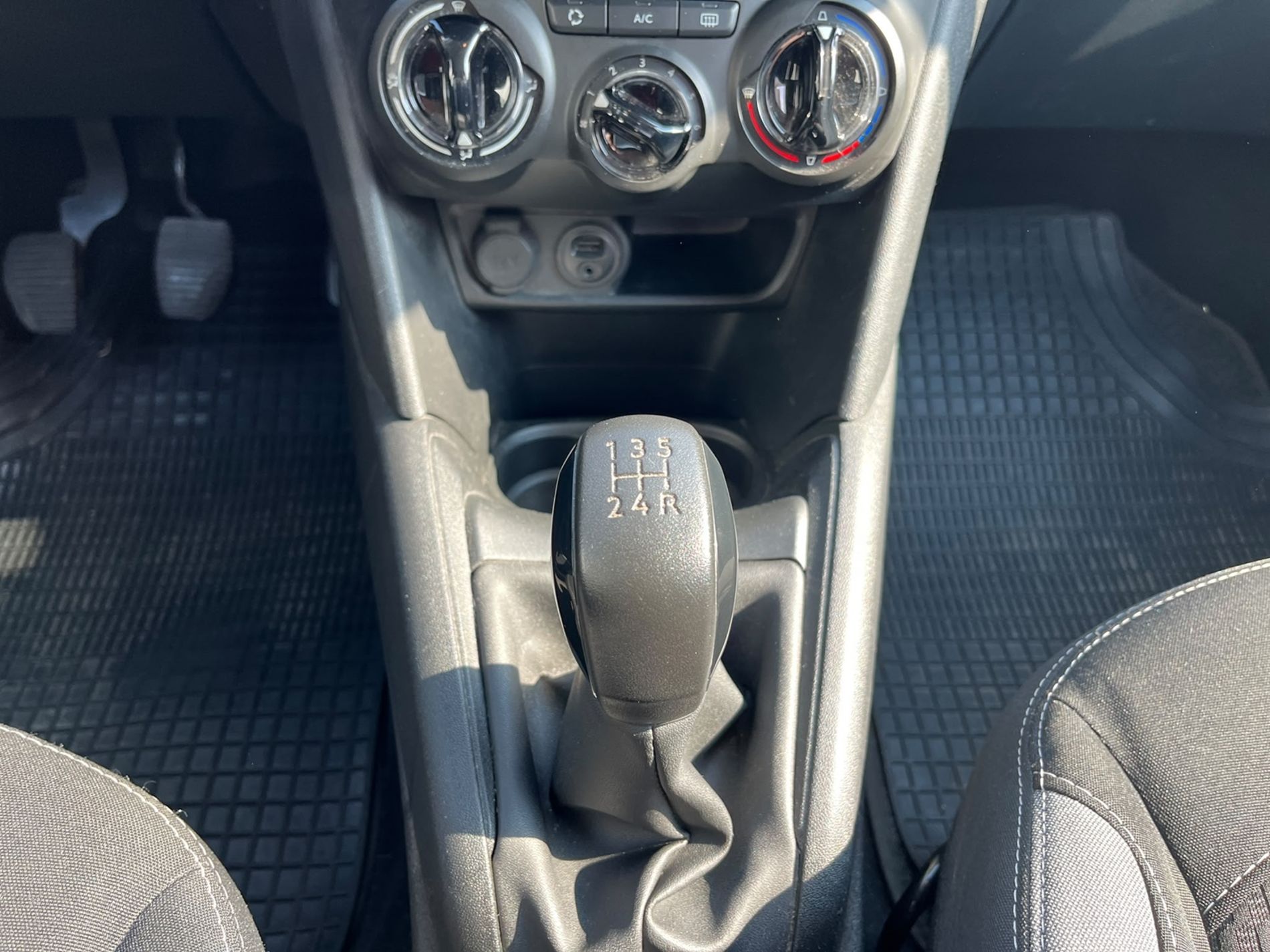 1.6 bluehdi Active 75cv 5p - SENZA VINCOLI DI FINANZIAMENTO - Gallotti Auto