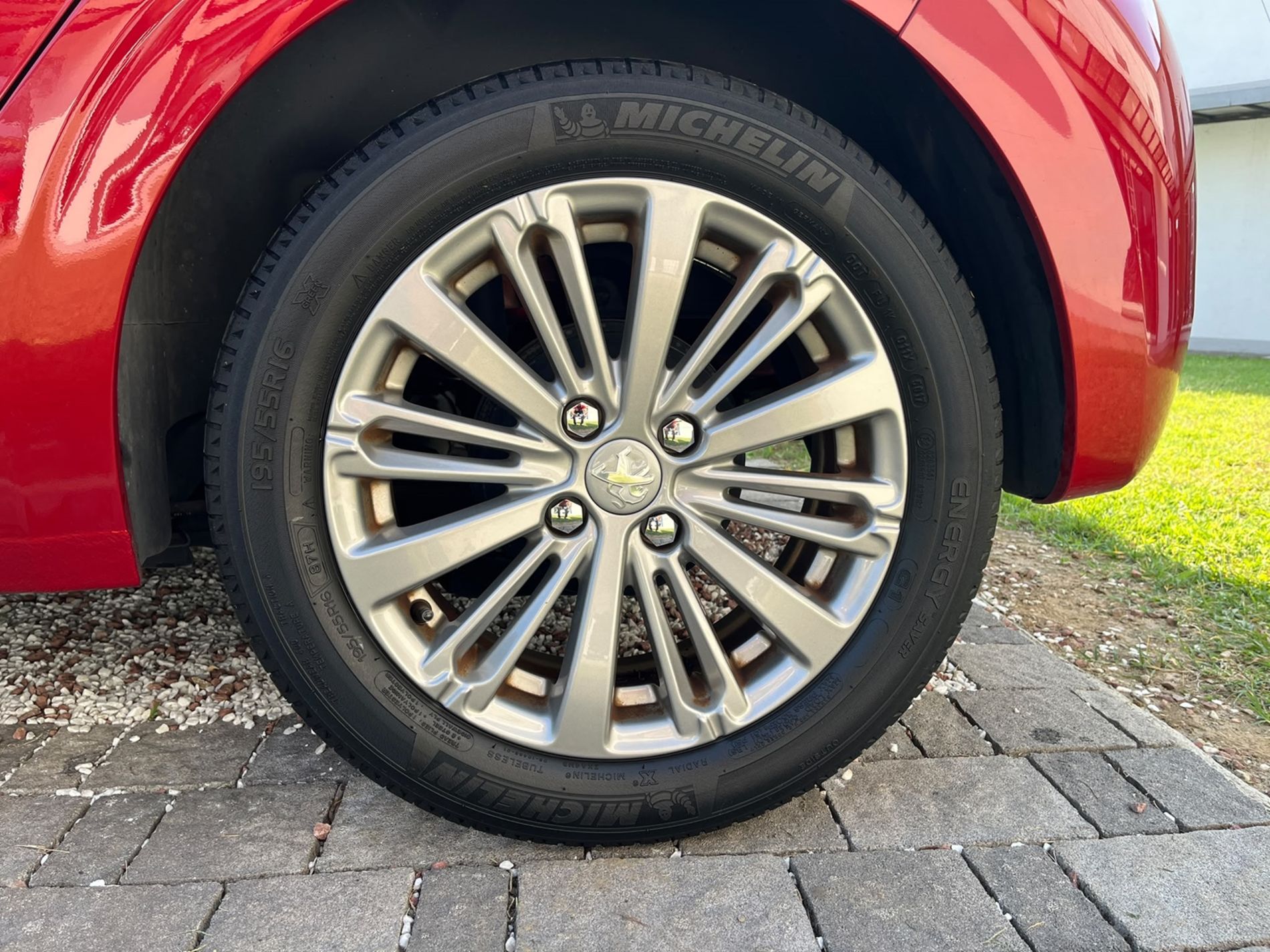 1.6 bluehdi Active 75cv 5p - SENZA VINCOLI DI FINANZIAMENTO - Gallotti Auto