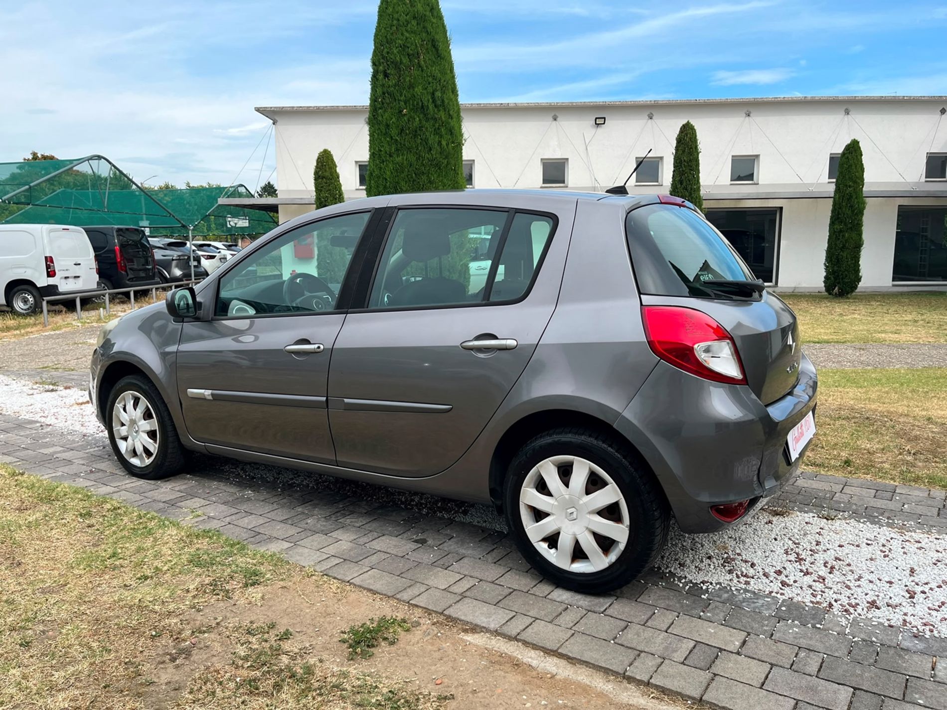 Renault Clio 5p 1.2 16v Live!  - RISERVATA A COMMERCIANTI D’AUTO - Gallotti Auto