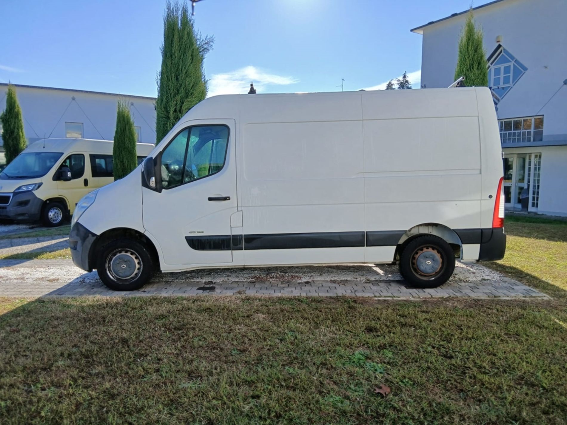 RISERVATA A COMMERCIANTI D’AUTO + IVA - Gallotti Auto