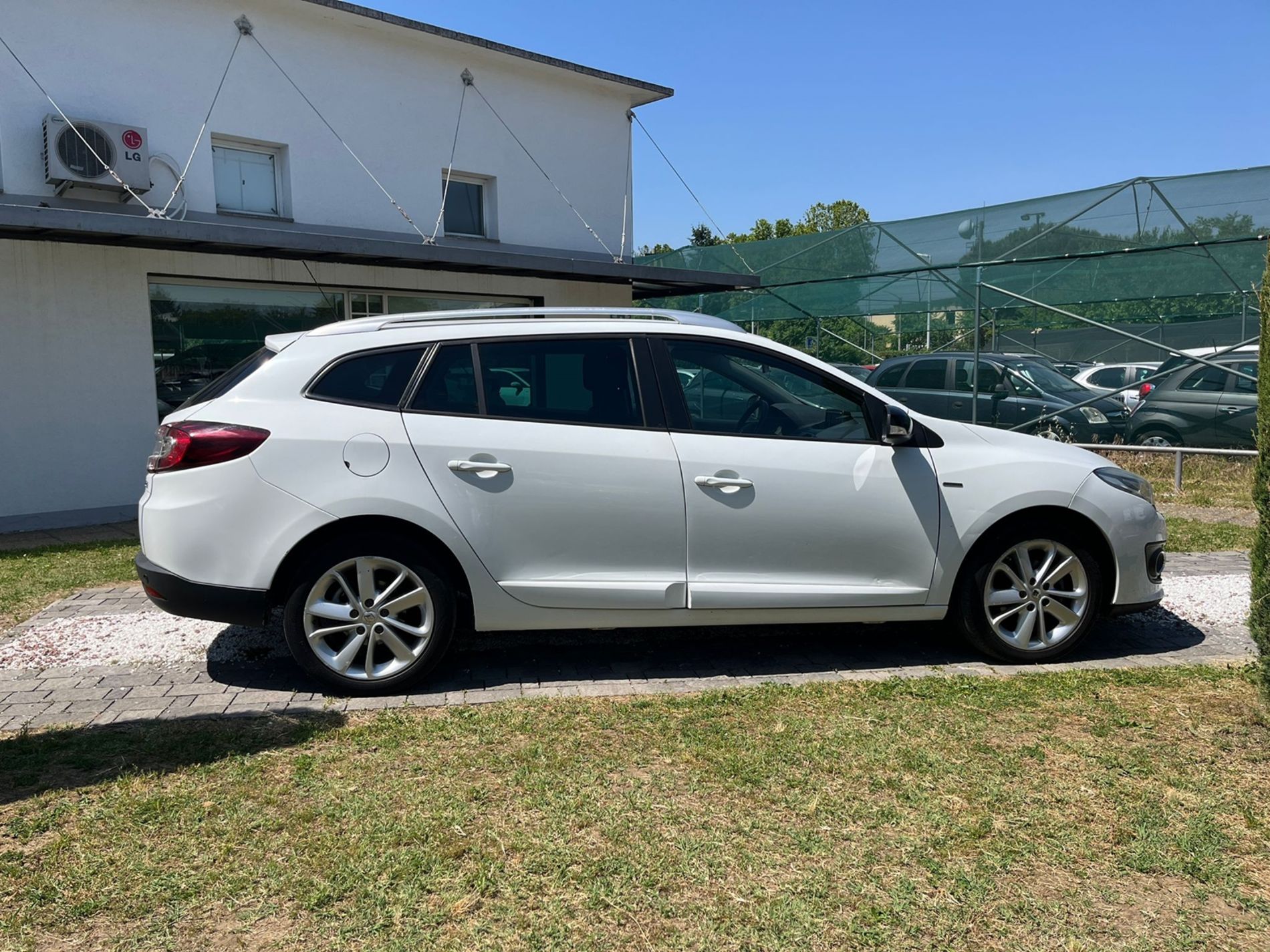 SporTour 1.5 dci Limited 110cv - RISERVATA A COMMERCIANTI D’AUTO - Gallotti Auto