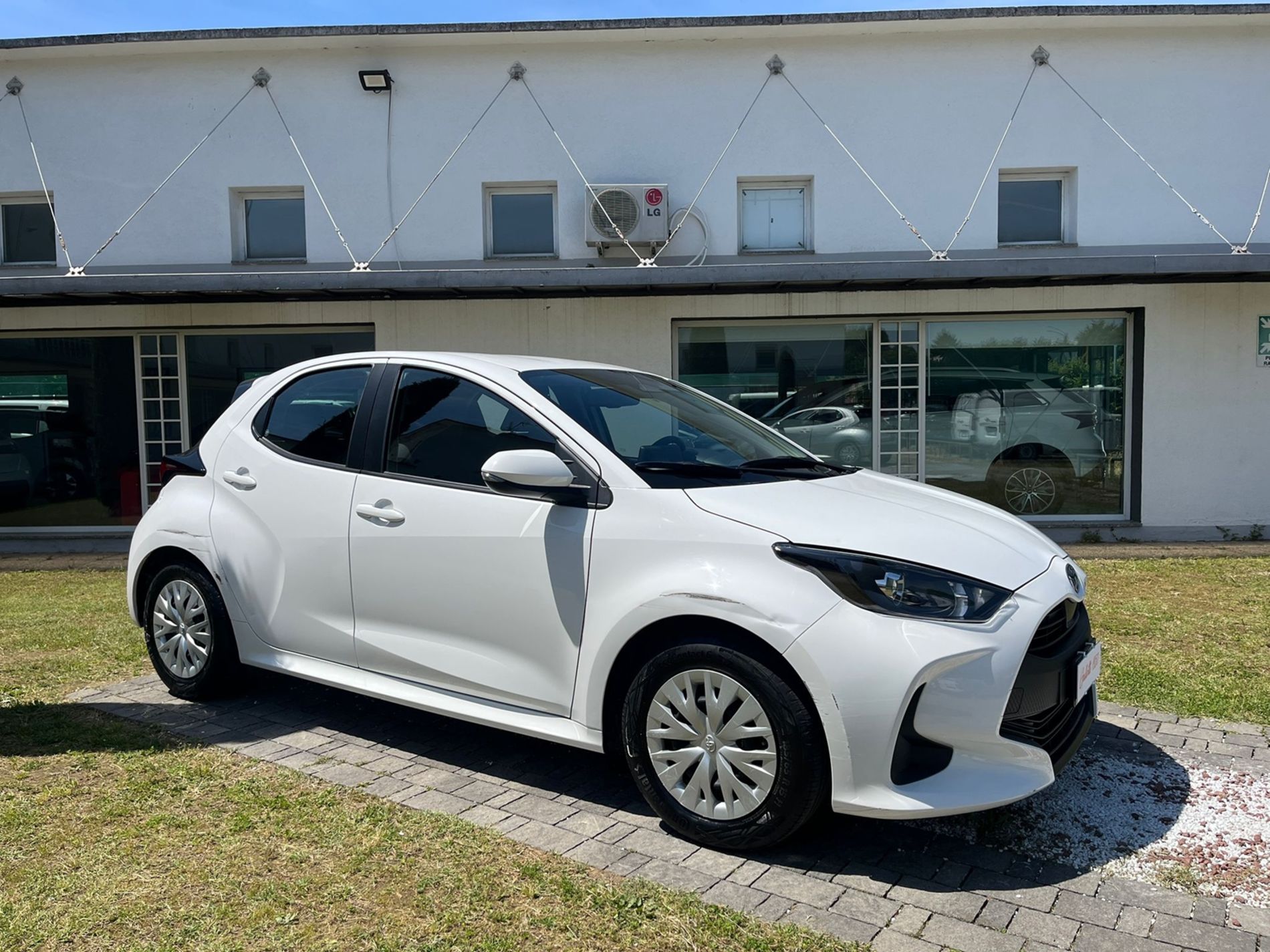 Toyota Yaris Active 1.5 hybrid 116cv - SENZA VINCOLI DI FINANZIAMENTO - Gallotti Auto