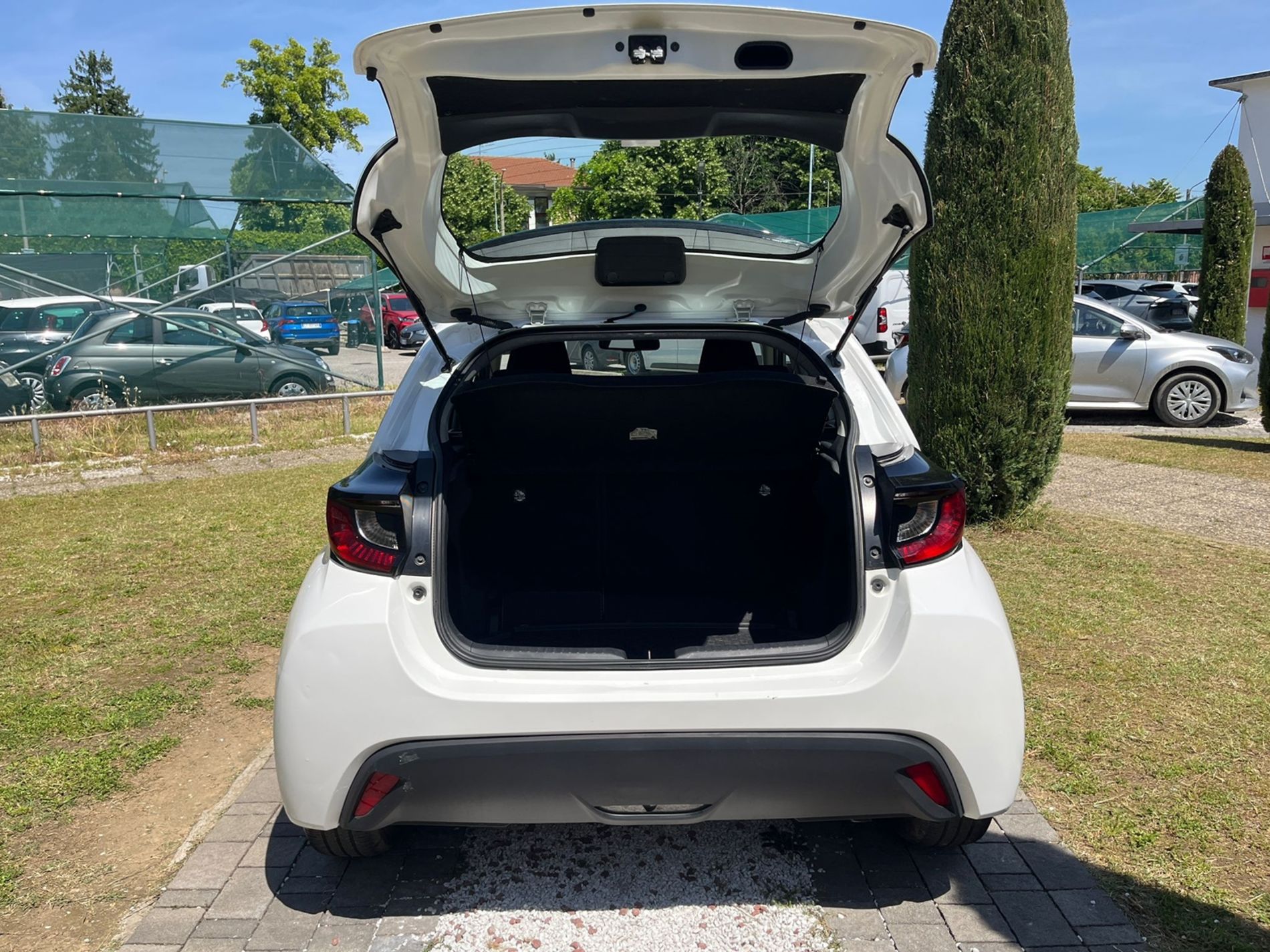 Toyota Yaris Active 1.5 hybrid 116cv - SENZA VINCOLI DI FINANZIAMENTO - Gallotti Auto