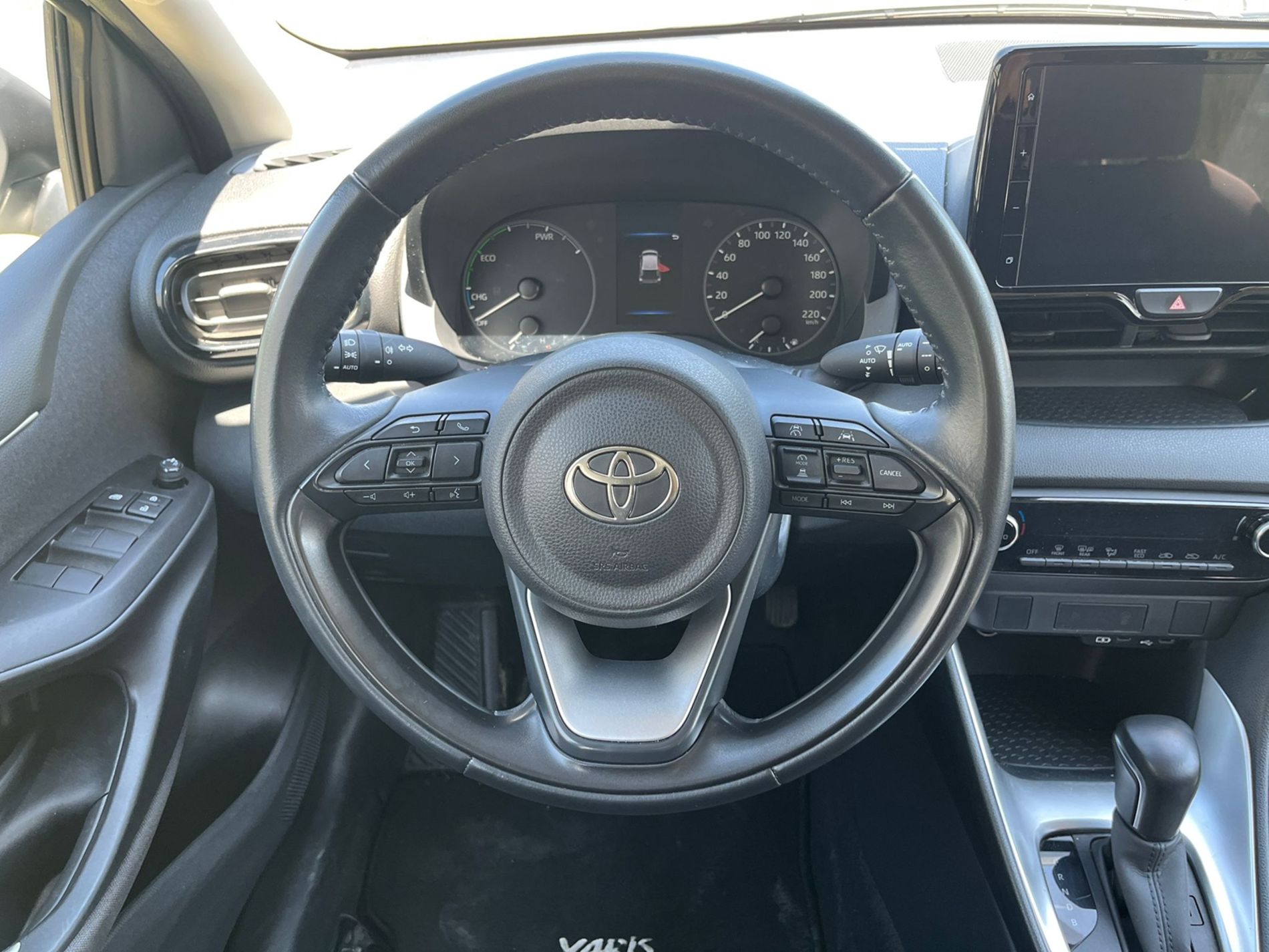 Toyota Yaris Active 1.5 hybrid 116cv - SENZA VINCOLI DI FINANZIAMENTO - Gallotti Auto