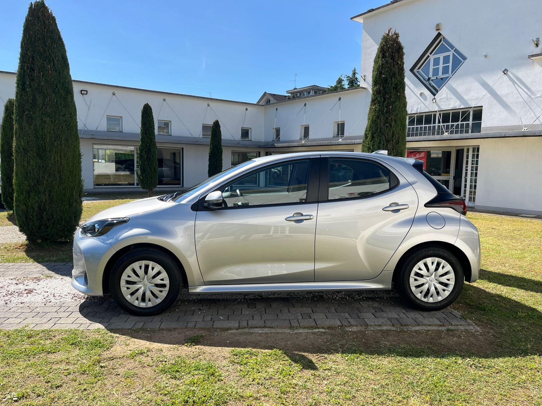 Active 1.5 hybrid 116cv - SENZA VINCOLI DI FINANZIAMENTO - Gallotti Auto