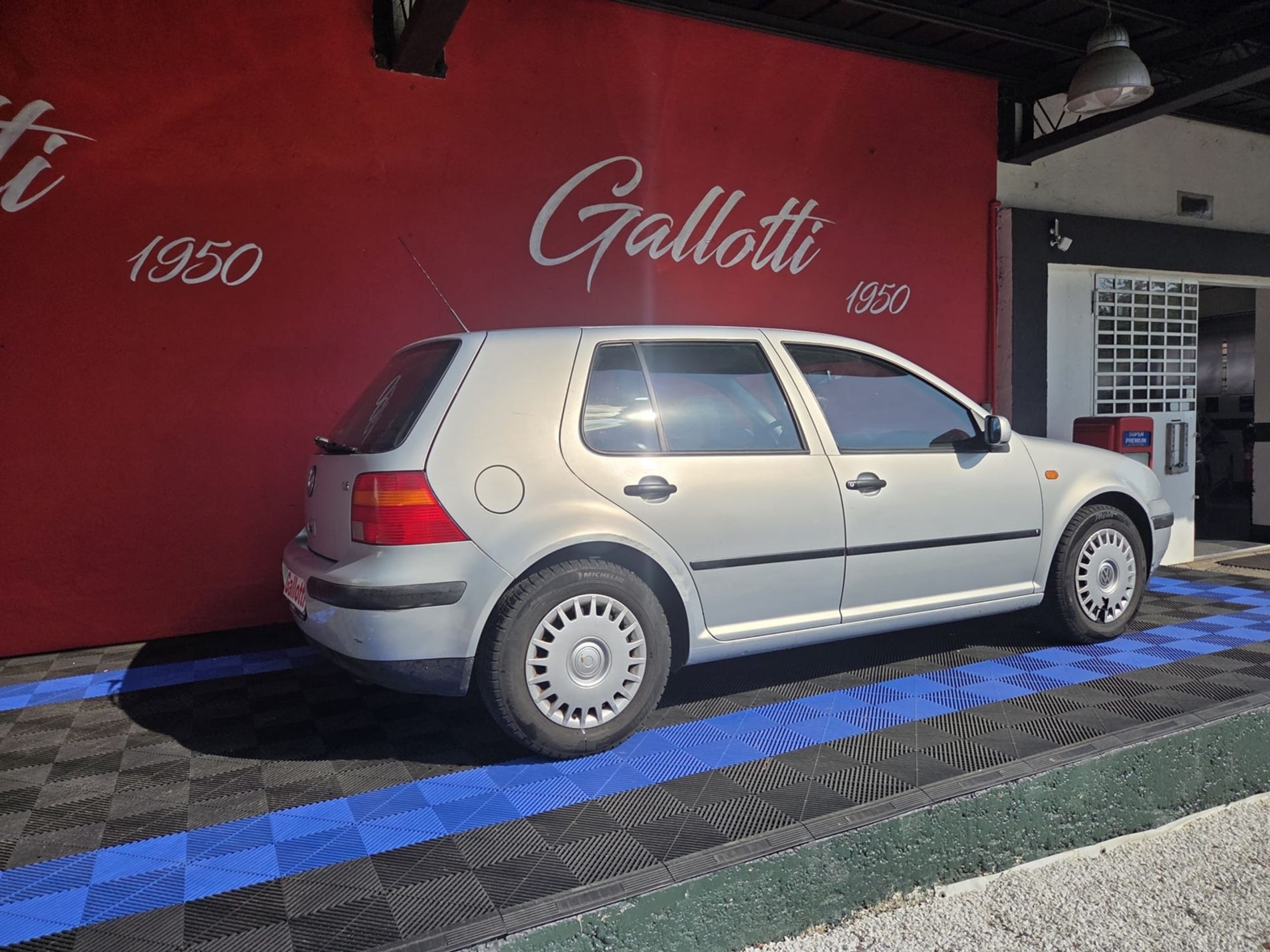 Volkswagen Golf 1.6 benzina 100cv  - Gallotti Auto