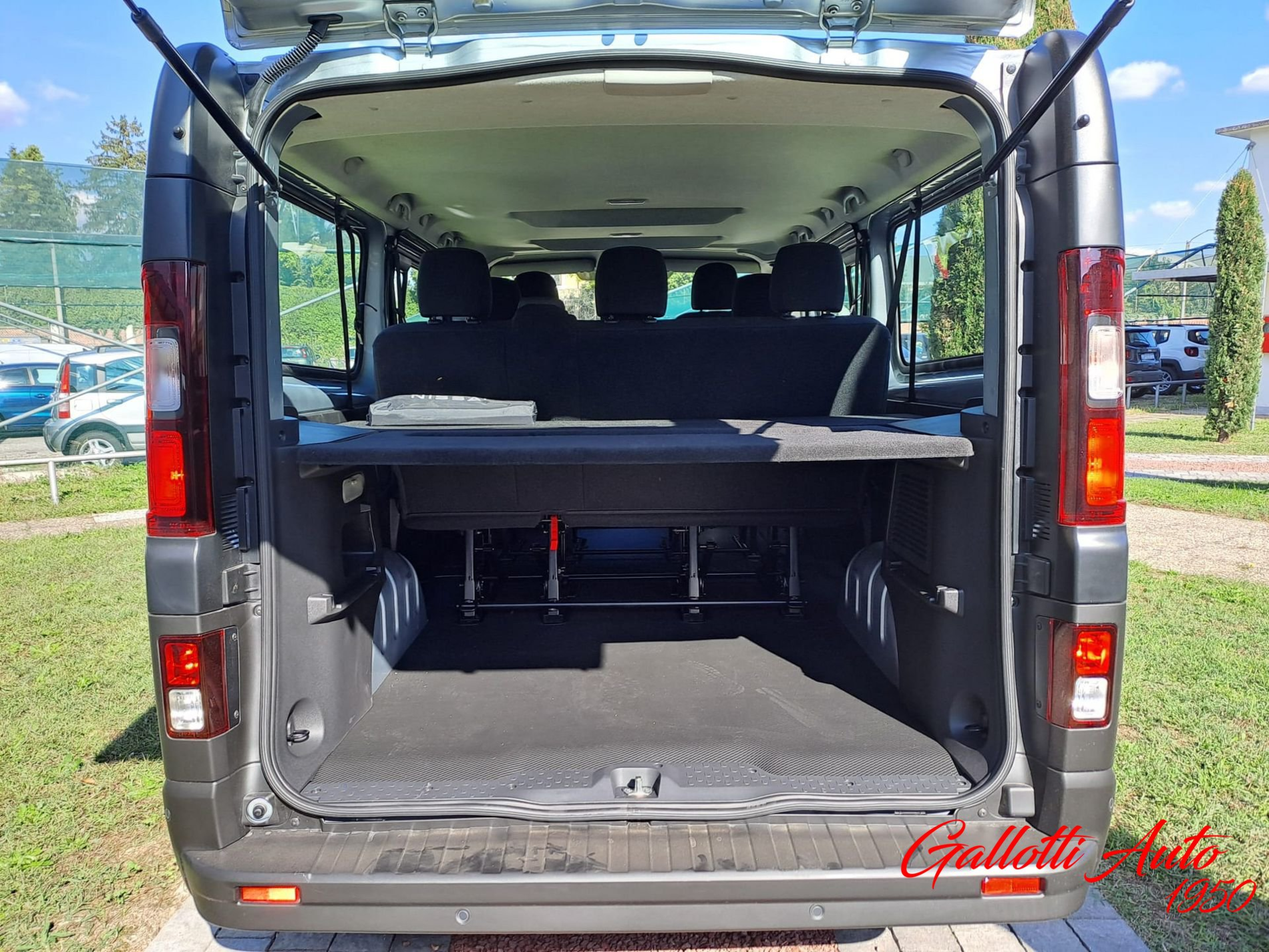 Nissan Primastar L2H1 Bus 8 POSTI - PROMO GALLOTTI - IVA DA AGGIUNGERE - Gallotti Auto